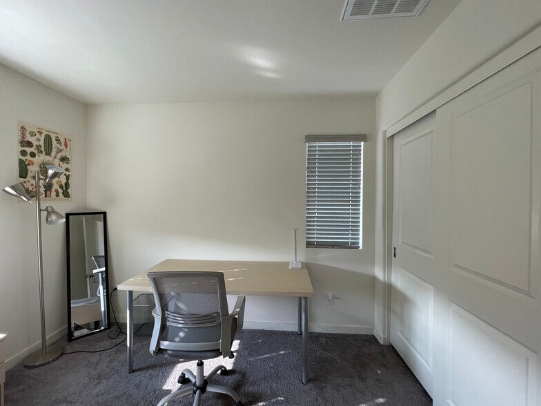 Building Photo - 27474 Basalt Way