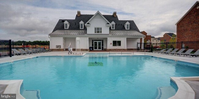 Building Photo - 7537 Crowley St