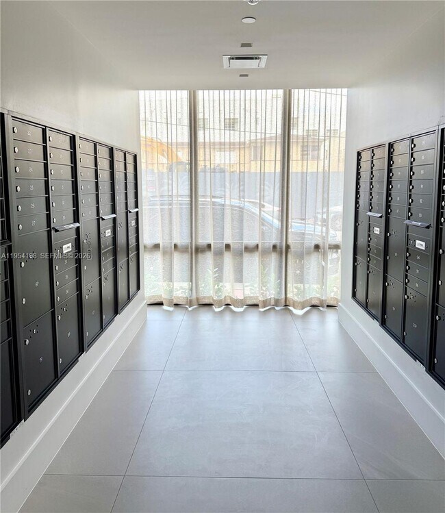 Building Photo - 2829 Indian Creek Dr