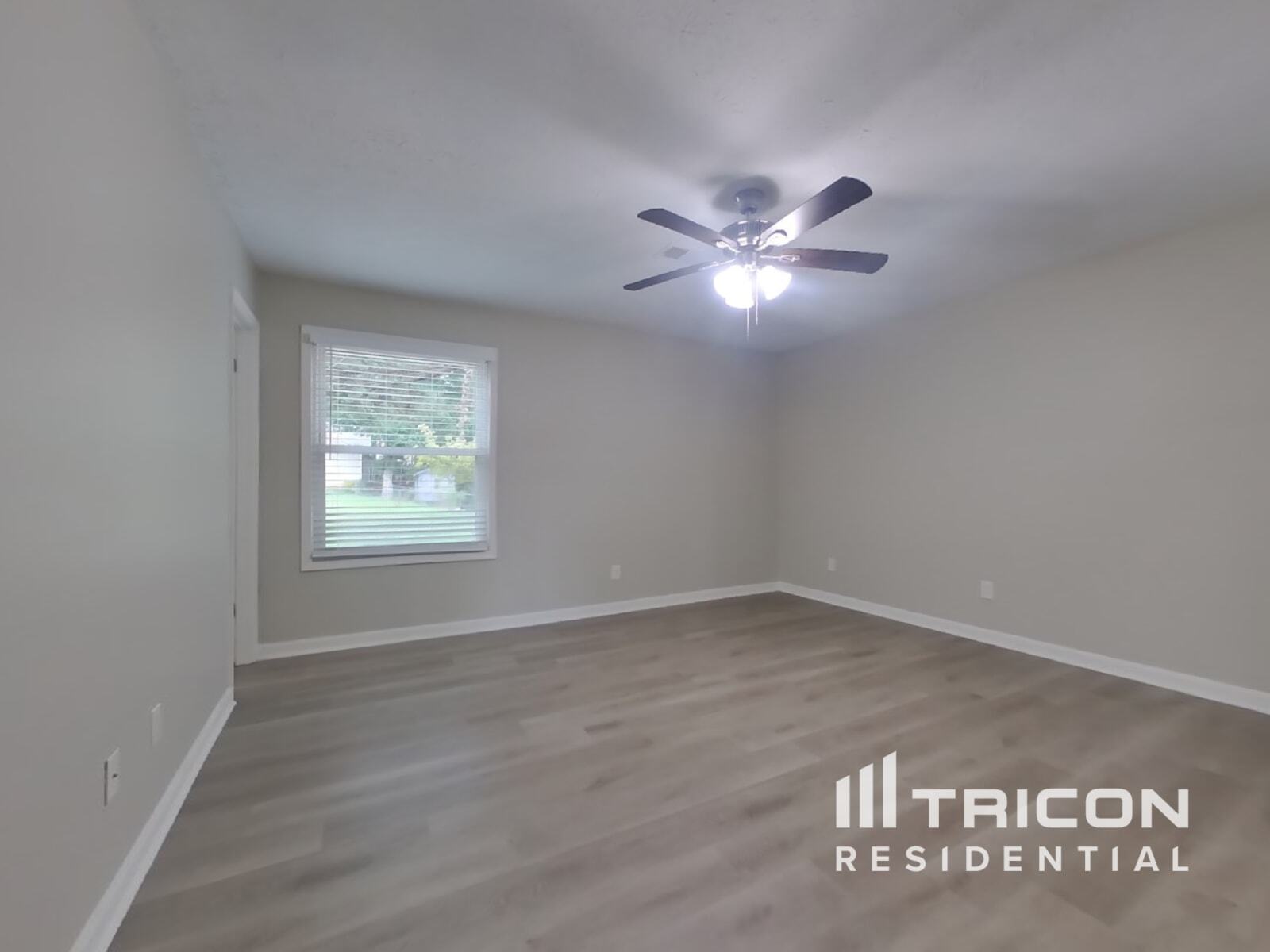 Building Photo - 337 Knollwood Ln