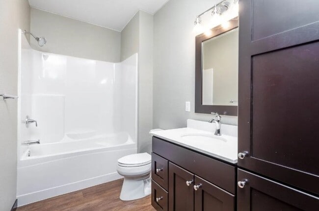Building Photo - Newly Built 4 bedroom 3 bathroom Twinhome ...