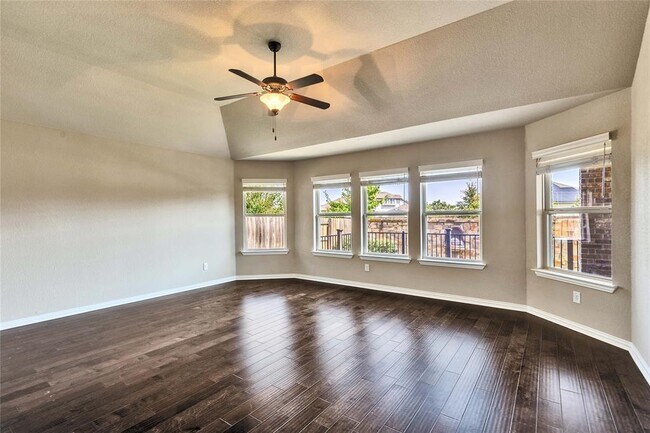 Building Photo - 2132 Montesol Ln