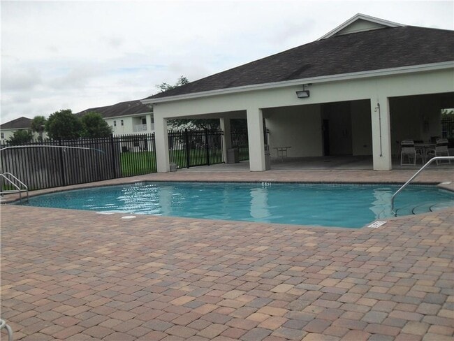 Building Photo - 4234 Emerald Vista