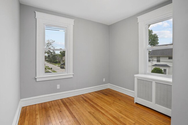 Building Photo - FIRST MONTH FREE* Large Twin Home! One (1) Car Garage, W/D Hookups in basement, Stainless Applian...