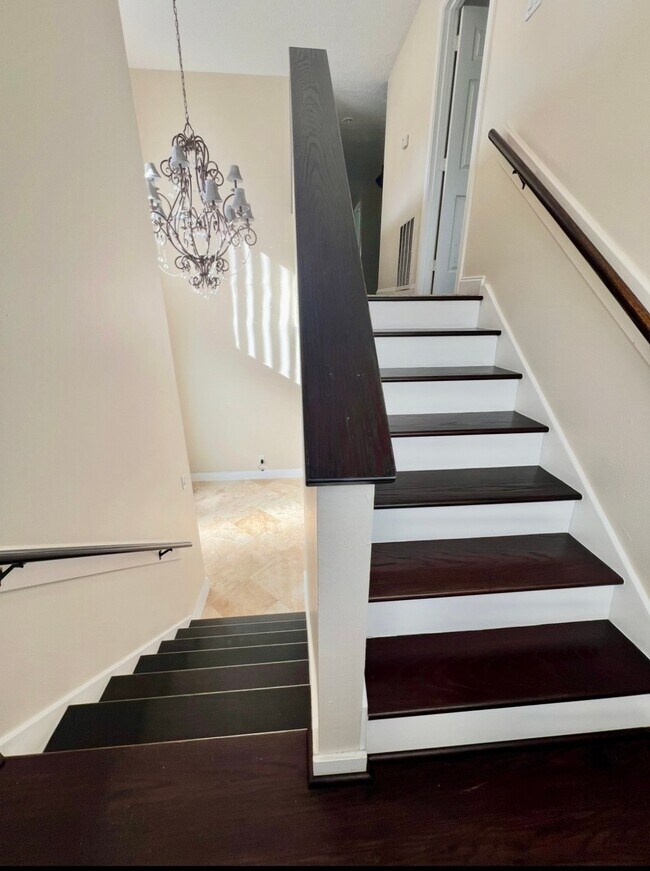 Building Photo - 6726 Saffron Hills Dr