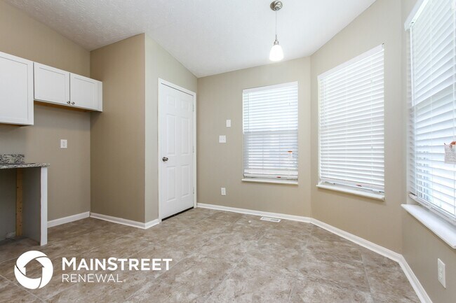 Building Photo - 644 Woods Crossing Ln