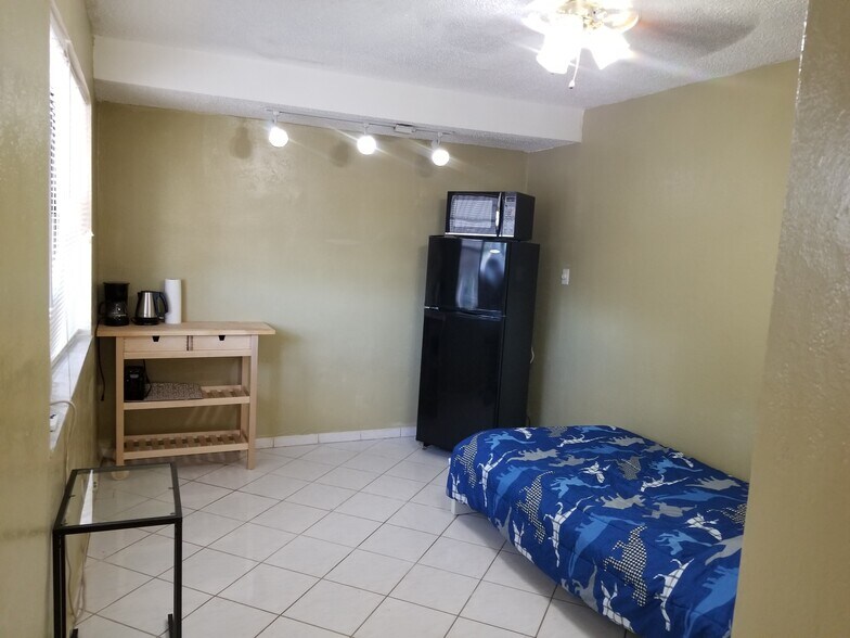 Furnished View - 2842 Van Buren St