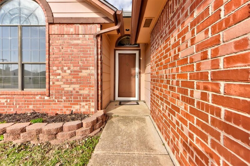 Building Photo - 8125 Jason Dr