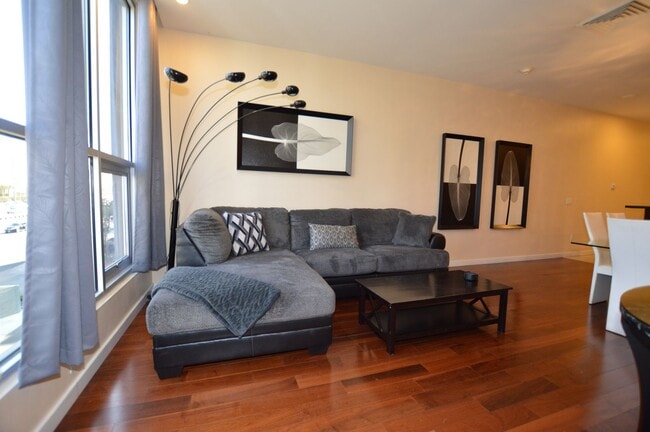 Primary Photo - Panorama Towers / Villa Style Condo on two...