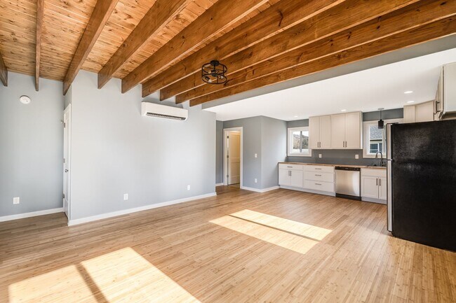 Building Photo - Newly-Built 2-Bedroom Home in Woodfin/Nort...