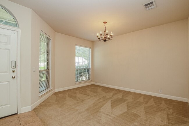 Building Photo - Immaculate Cedar Park home