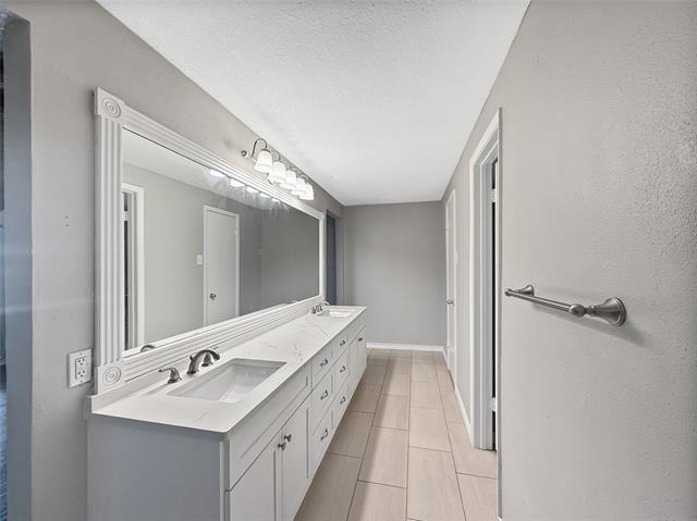 Building Photo - 6251 Shirley Dr