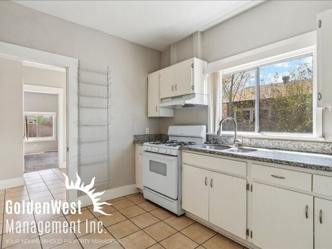 Building Photo - Cozy 1 Bdm 1 Ba Apartment in Historic Bren...