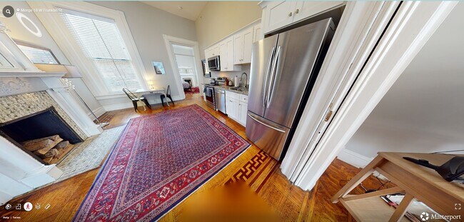 Building Photo - 18 W Franklin St