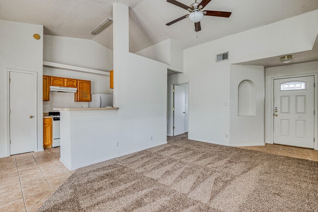 Building Photo - 12412 Tierra Marta Ct