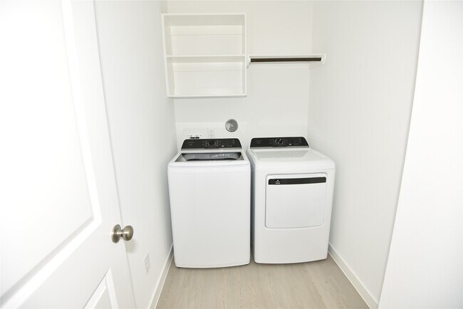 Building Photo - 16542 Mesquite Fld Dr