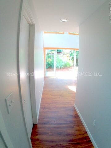Building Photo - Modern 1BR+ Loft ADU with Private Fenced Yard & Gas Range