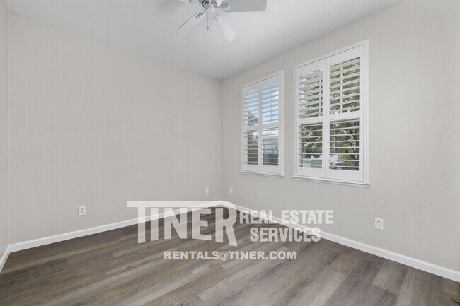 Building Photo - 3152 Overton Way