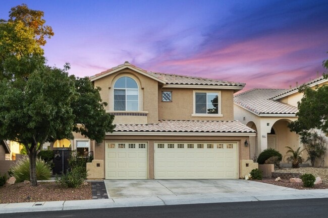 Primary Photo - Welcome Home to Fall in Love with This Stu...