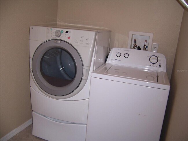 Building Photo - 2317 Nuremberg Blvd