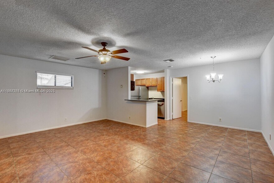 Primary Photo - 29 Crossings Cir