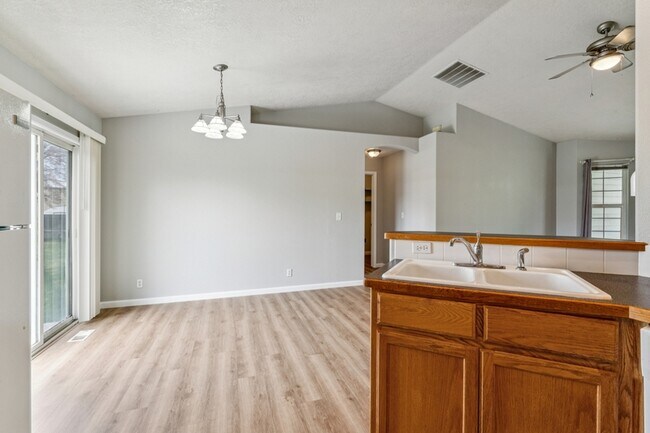 Building Photo - 12566 W Norristown St