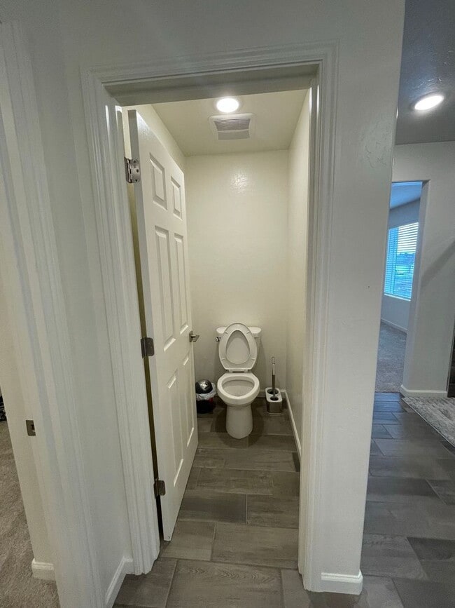 Building Photo - Spacious Modern Family Home in Prime Fresno Location!