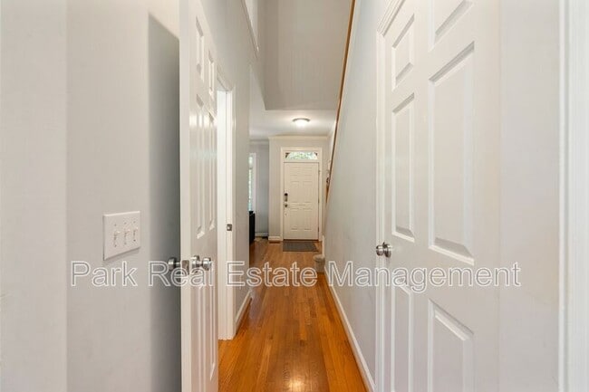 Building Photo - 108 Westgreen Dr