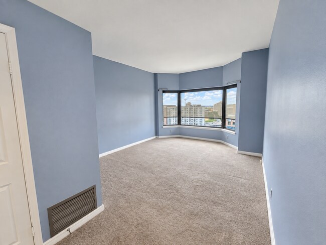 Building Photo - 3030 McKinney Ave