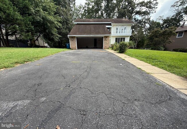 Building Photo - 7811 Wendy Ridge Ln