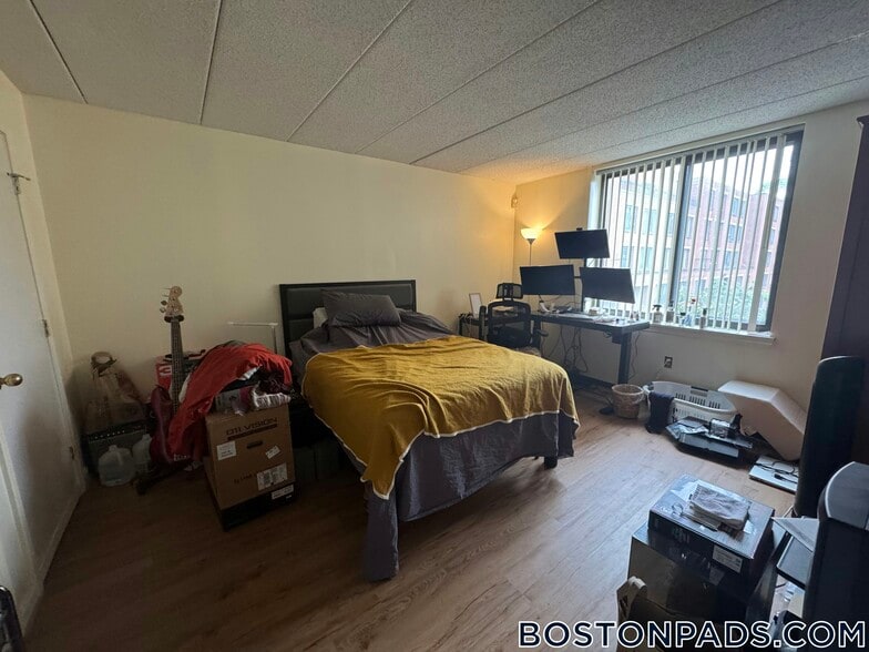 Building Photo - 85 Brainerd Rd