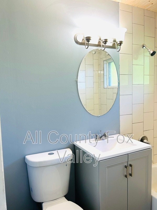 Building Photo - 344 Durham Dr