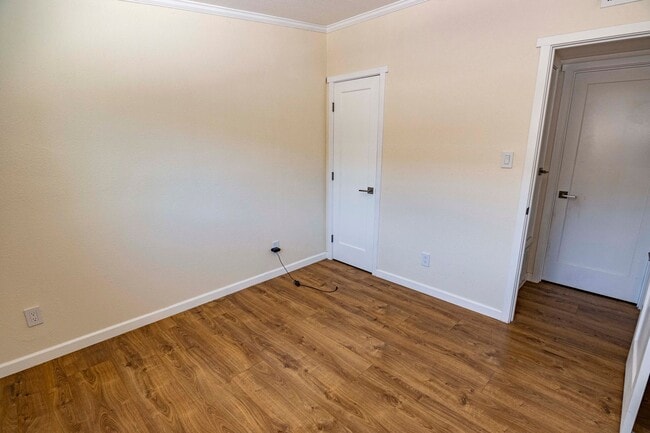 Building Photo - Beautifully updated 3/2 home in desirable Pomderosa Park- Sunnyvale