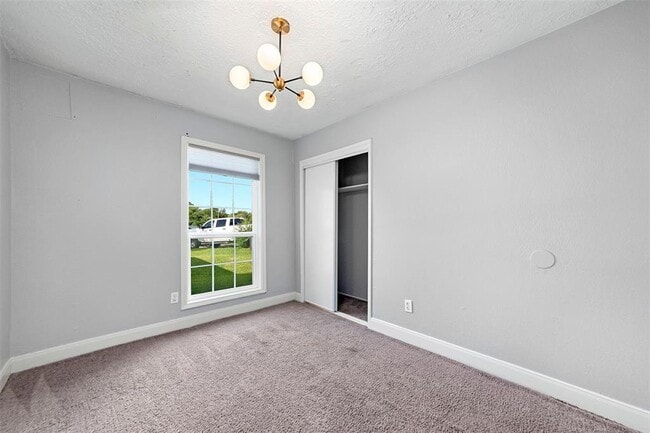 Building Photo - 5231 Wickview Ln