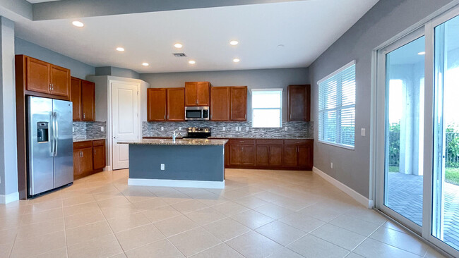 Building Photo - 15995 Whippoorwill Cir