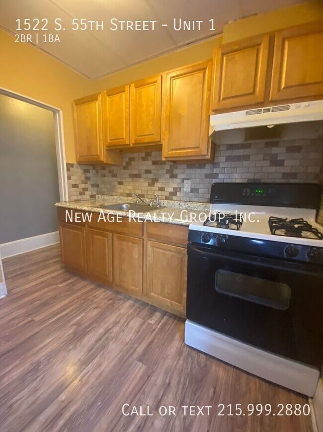 Building Photo - 1522 S 55th St