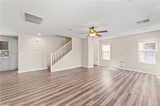 Building Photo - 1283 Little Boy Blue Ave