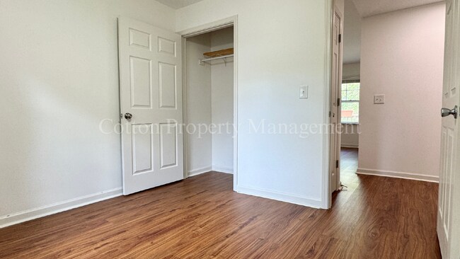Building Photo - 3 BD//2 BA Condo / Tidal Oaks Community / 2nd Floor Unit / $1,500 per month / No Pets