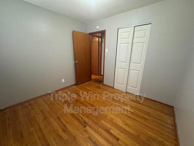 Building Photo - 10440 Gardo Ct