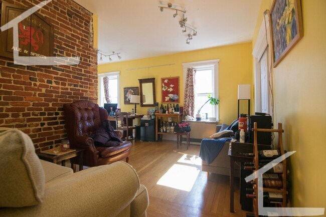Building Photo - 227 Harvard St