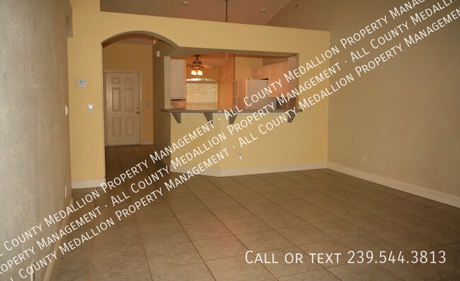 Building Photo - 606 SE 6th Terrace