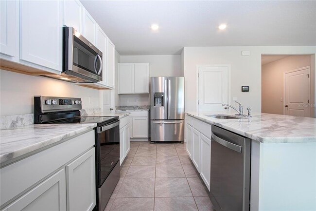 Building Photo - 3513 Hilltop Cir