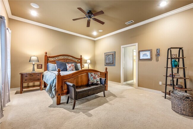 Building Photo - 2616 S Everest Ave