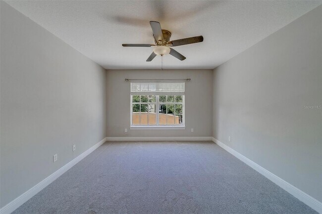 Building Photo - 270 Valencia Cir