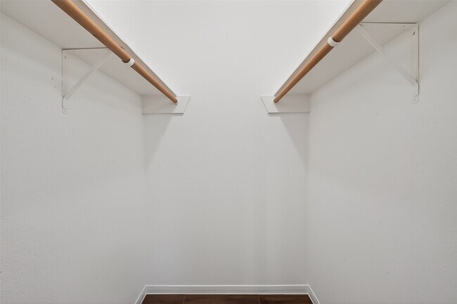 Building Photo - 3238 E Rangecrest Pl