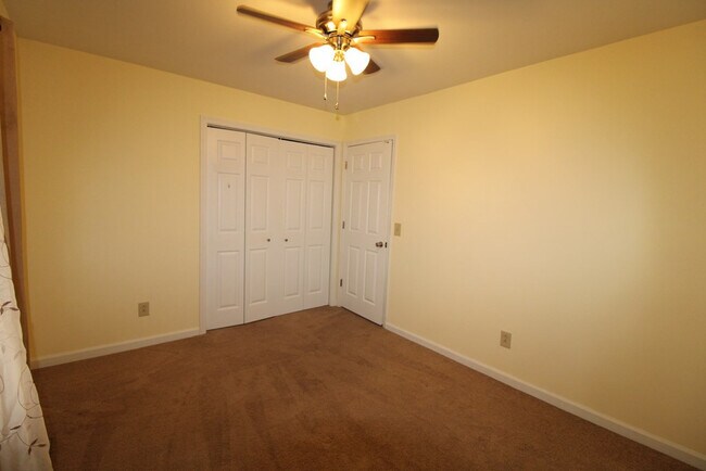 Building Photo - 2413 Hunt Club Rd