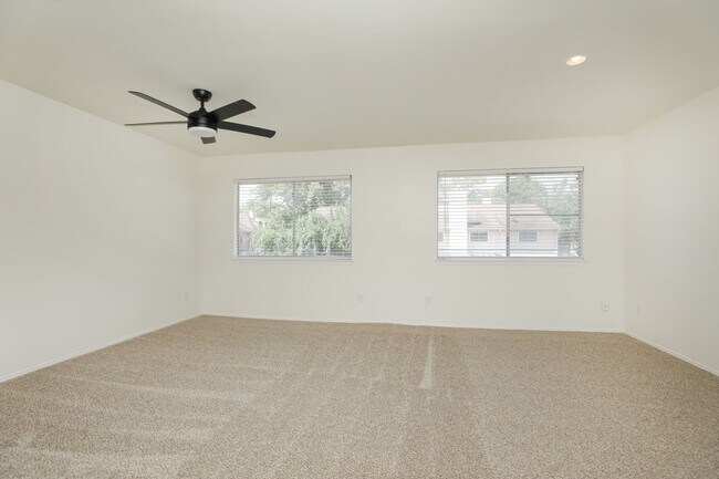 Building Photo - 5800 Lumberdale Rd