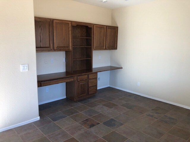 Building Photo - New carpet....great house for the money in Estrella Mountain Ranch!