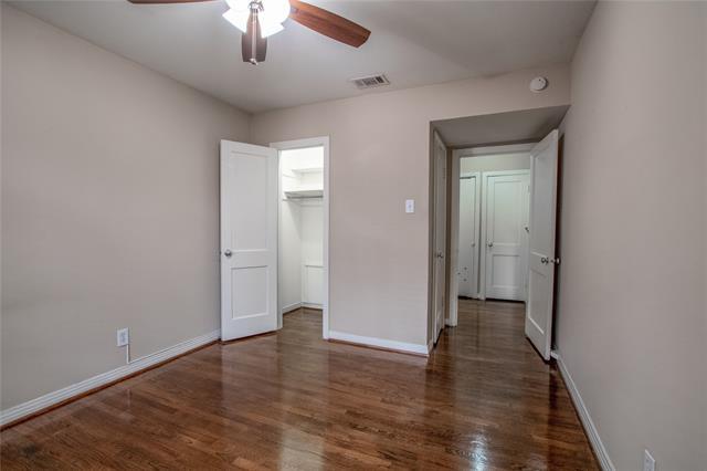 Building Photo - 5825 Grassmere Ln