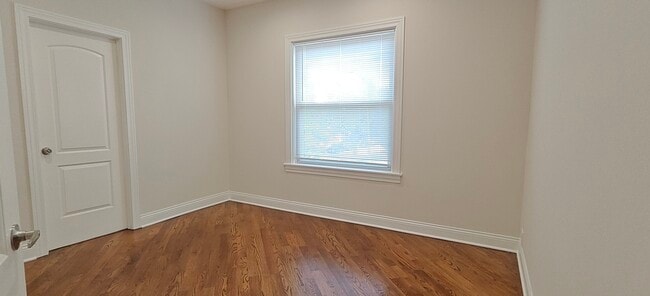 Building Photo - 4222 N Laramie Ave